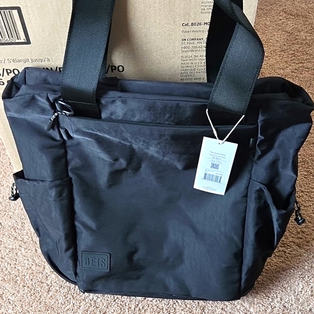 NWT Beis The Sport Tote in Black